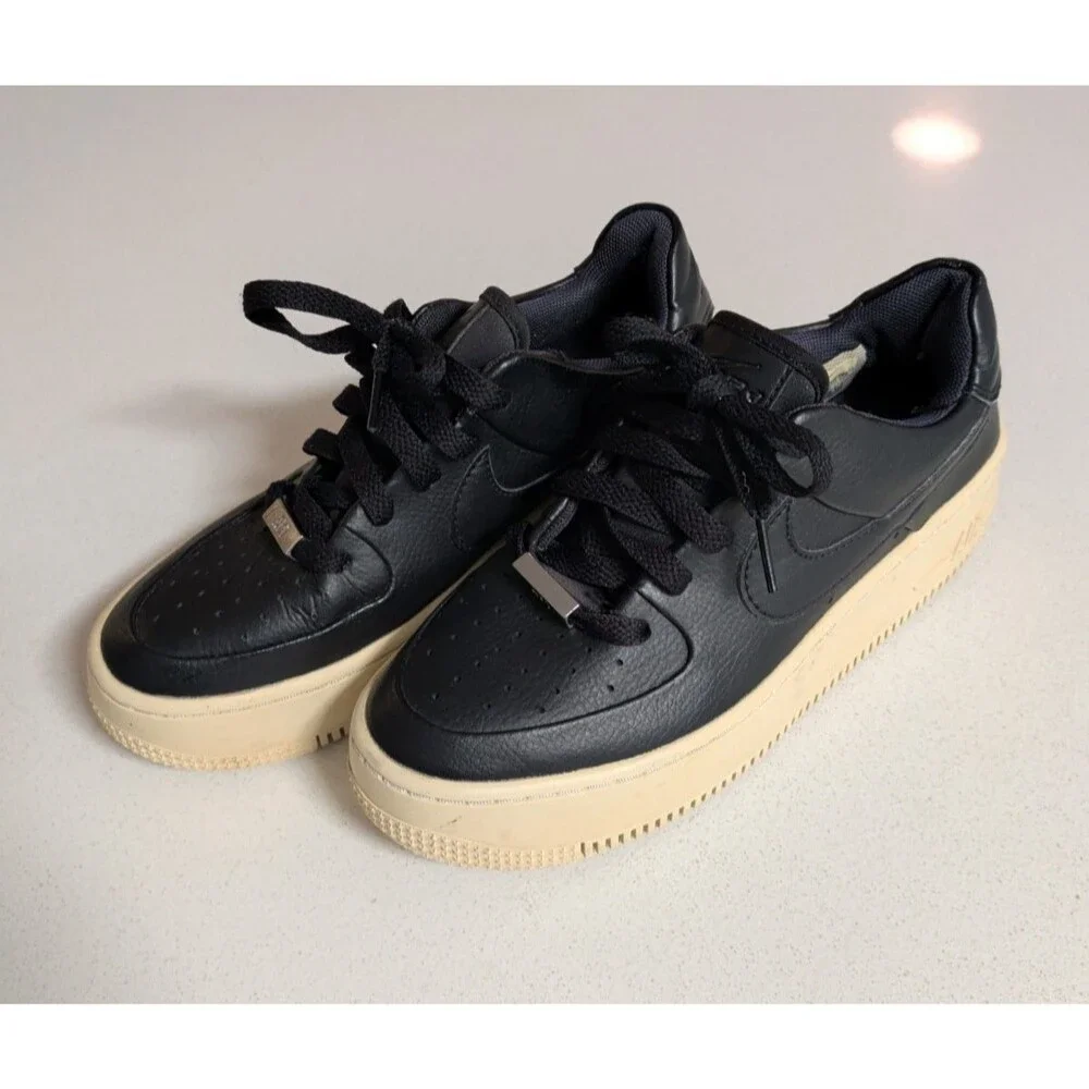 Nike Air Force 1 Sage Low Black W Size 6.5